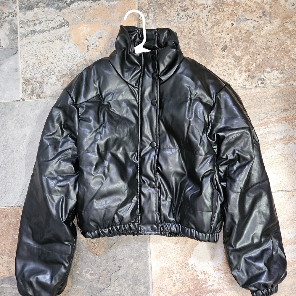 Sleek Black Puffer Jacket